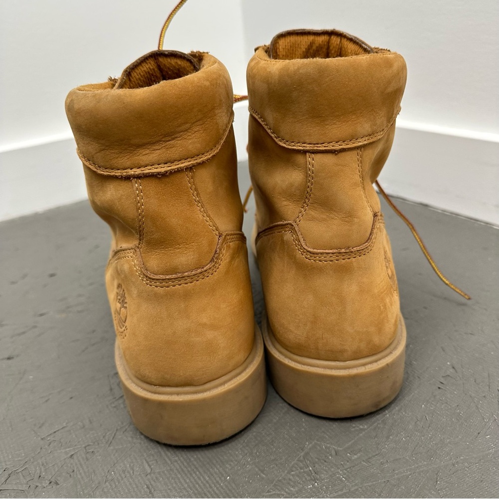 ⛔️SOLD⛔️Timberland Basic 6 Inch Waterproof Boots in Wheat Beige Nubuck Leath - Picture 5 of 9
